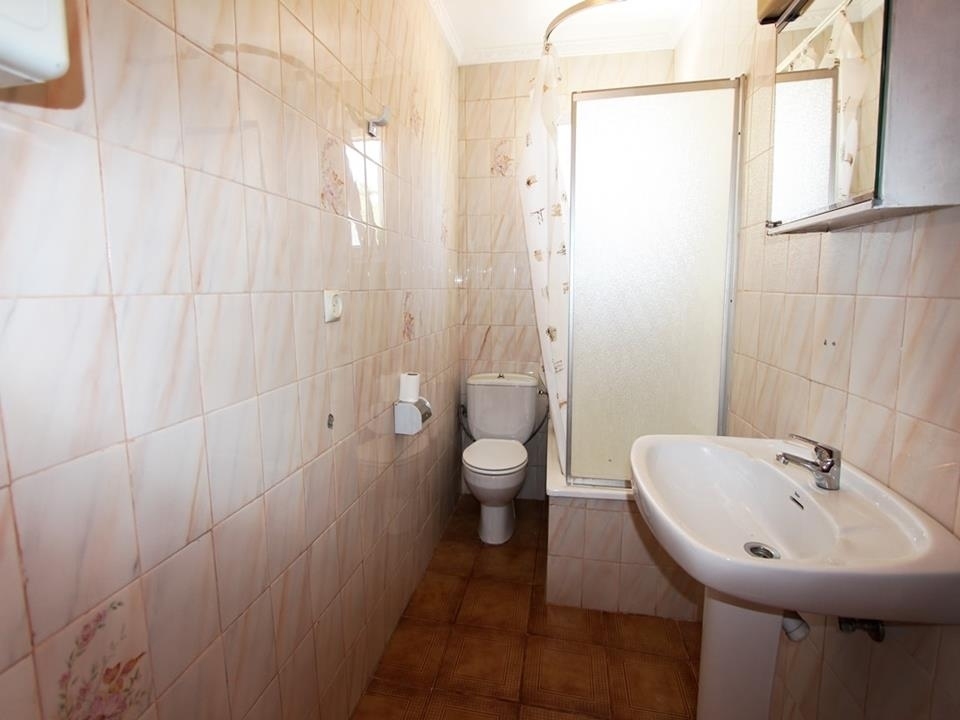 4 bed commercial_premises in Orba