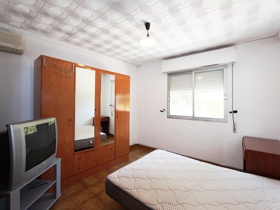 4 bed commercial_premises in Orba
