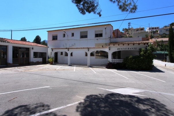 4 bed commercial_premises in Orba