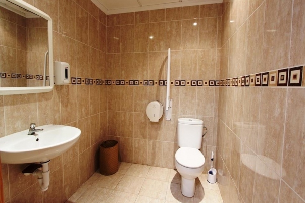 4 bed commercial_premises in Orba