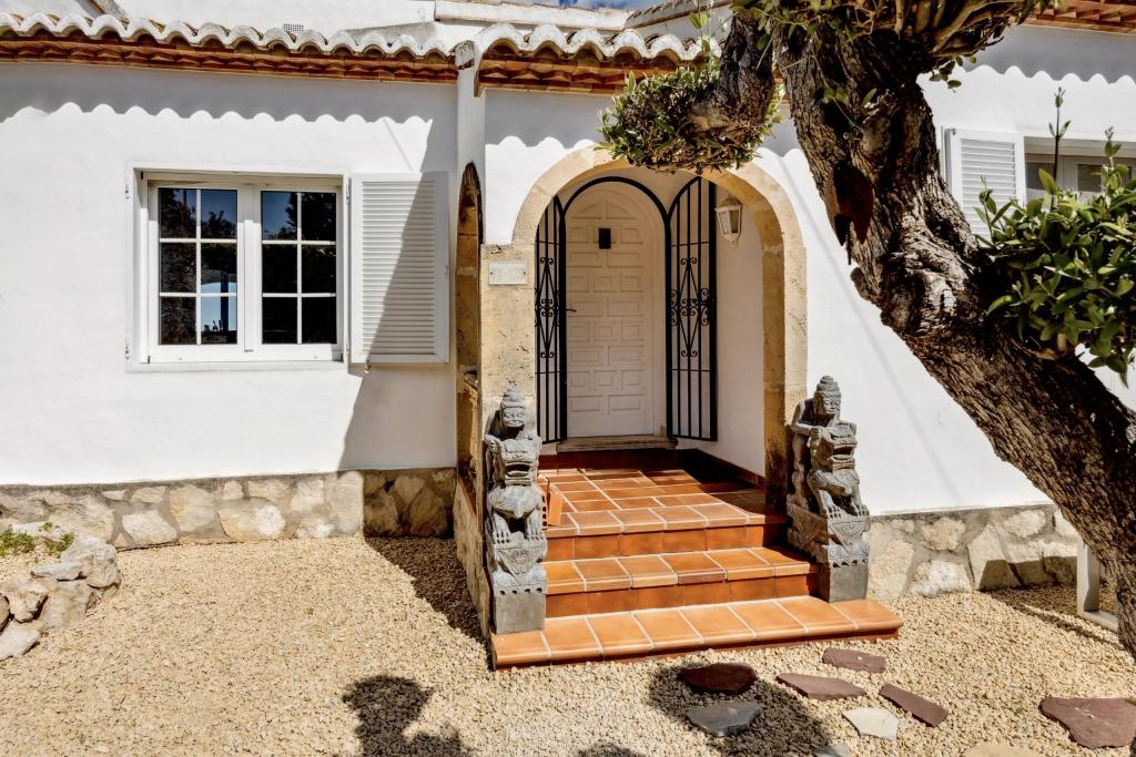 6 bed villas in Javea