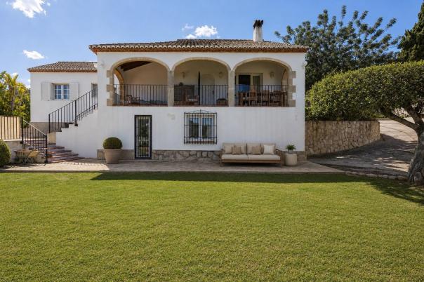 6 bed villas in Javea