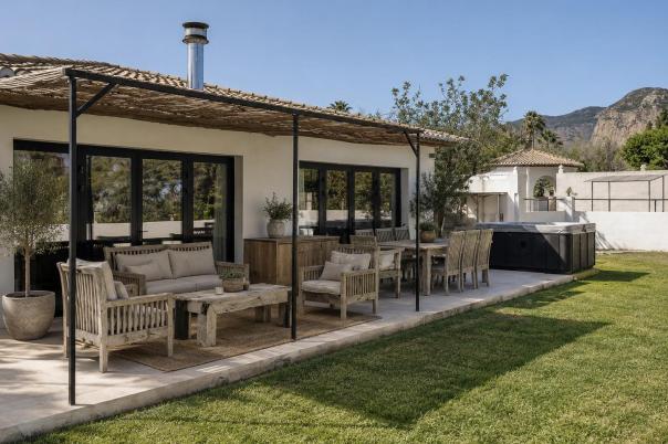 6 bed villas in Javea