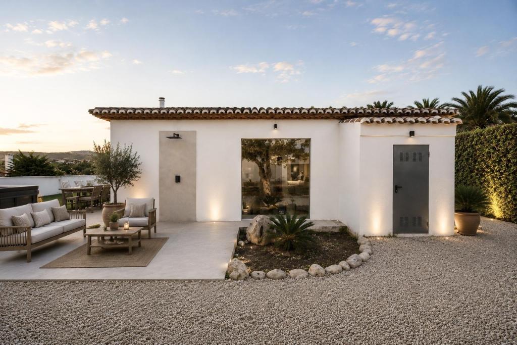 6 bed villas in Javea