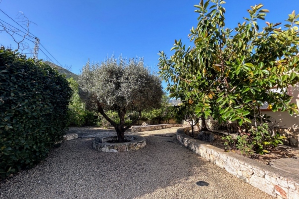3 bed villa in Jalón