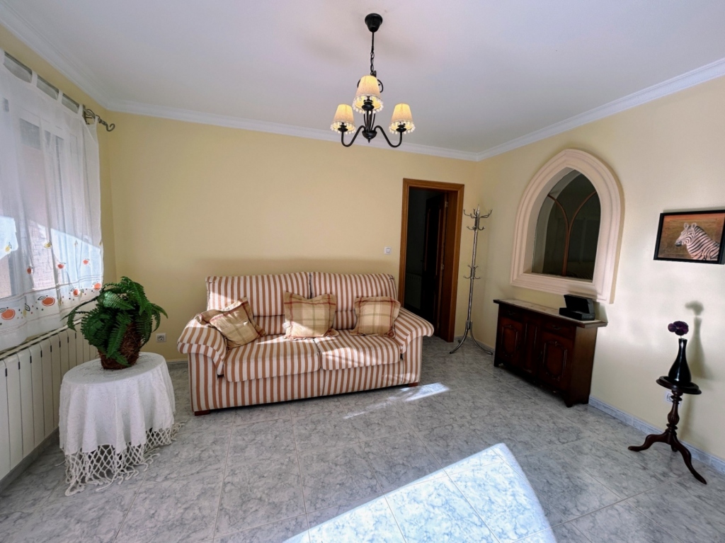 3 bed villa in Jalón