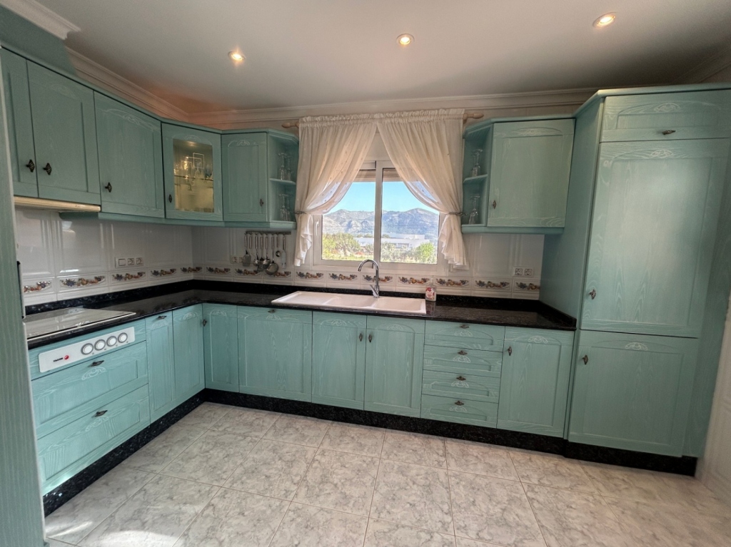3 bed villa in Jalón