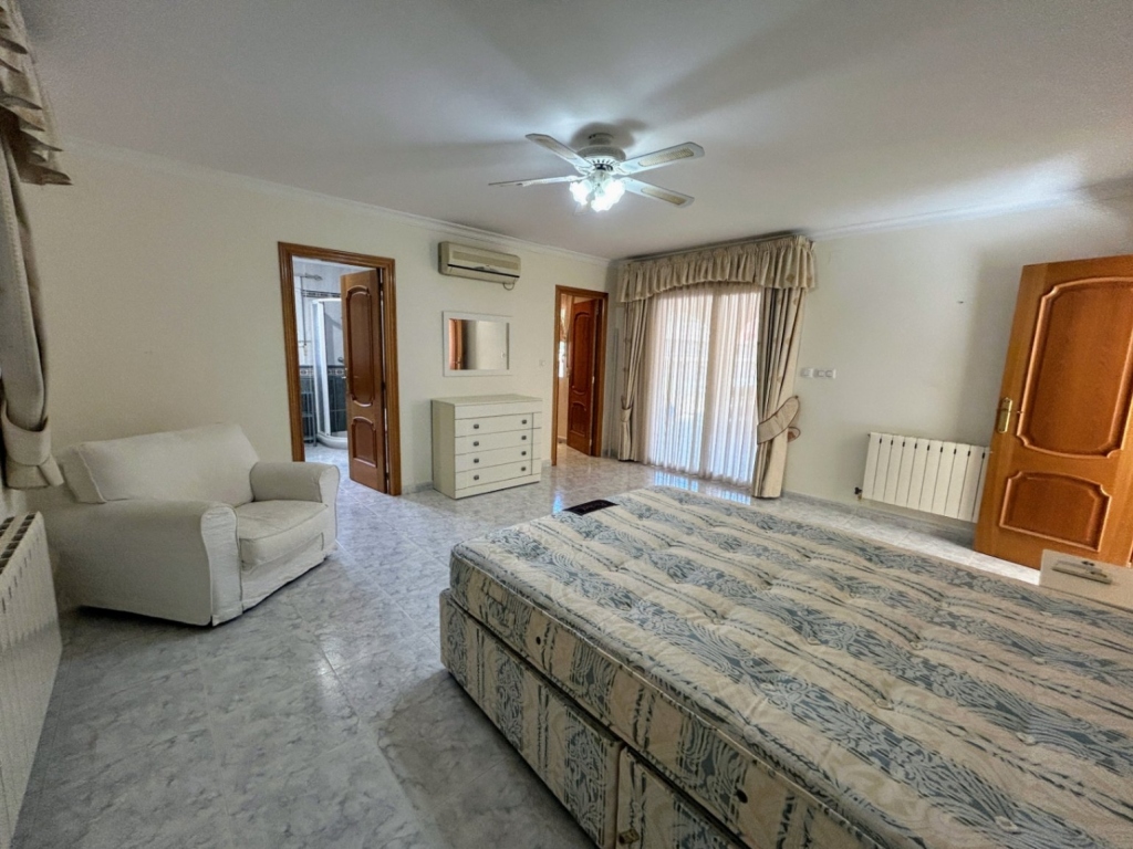 3 bed villa in Jalón