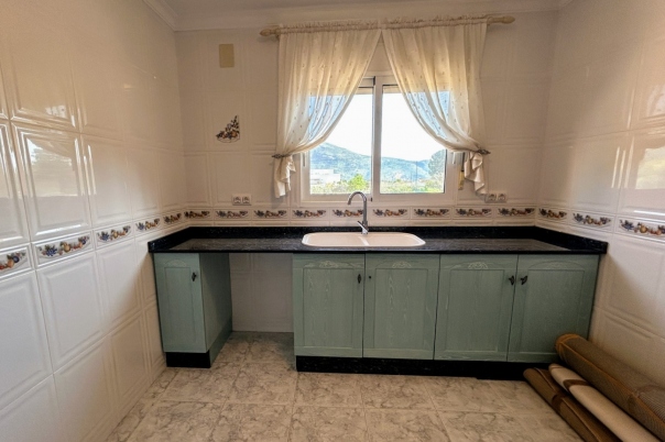 3 bed villa in Jalón