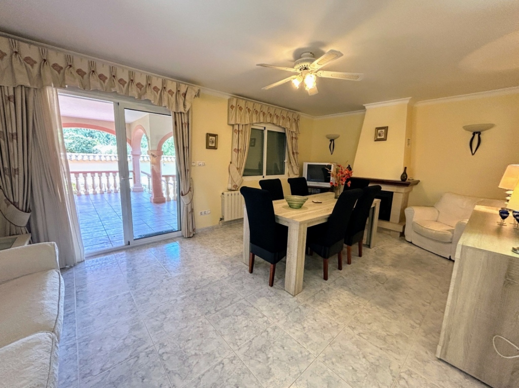 3 bed villa in Jalón