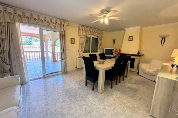3 bed villa in Jalón