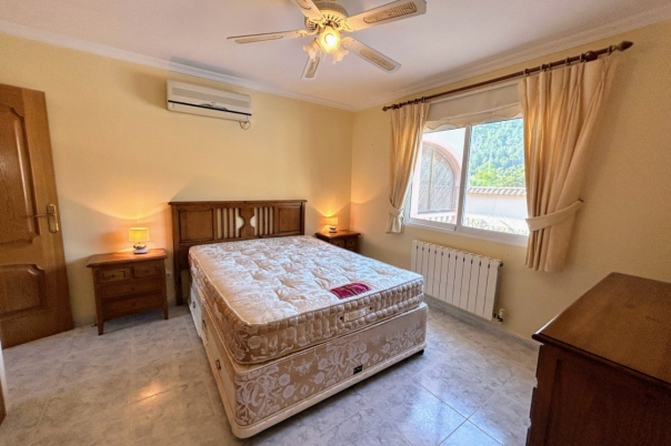 3 bed villa in Jalón