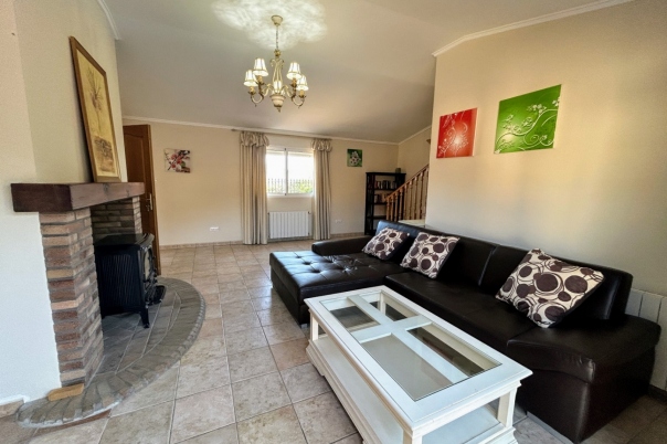 3 bed villa in Jalón