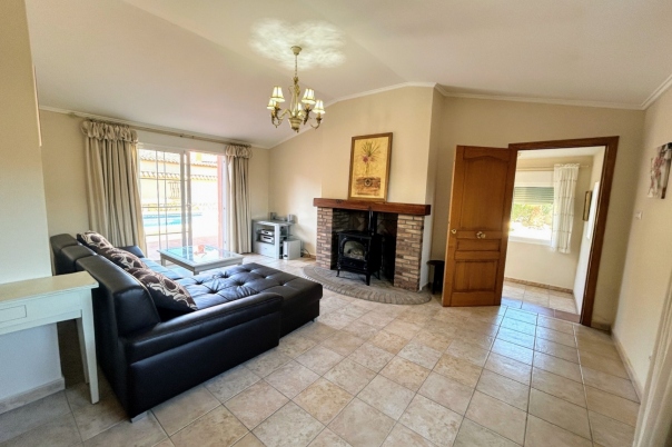 3 bed villa in Jalón