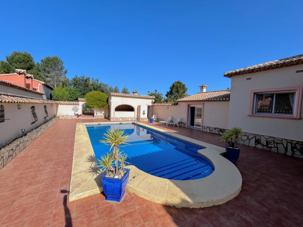 3 bed villa in Jalón