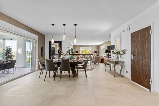 5 bed villas in Moraira