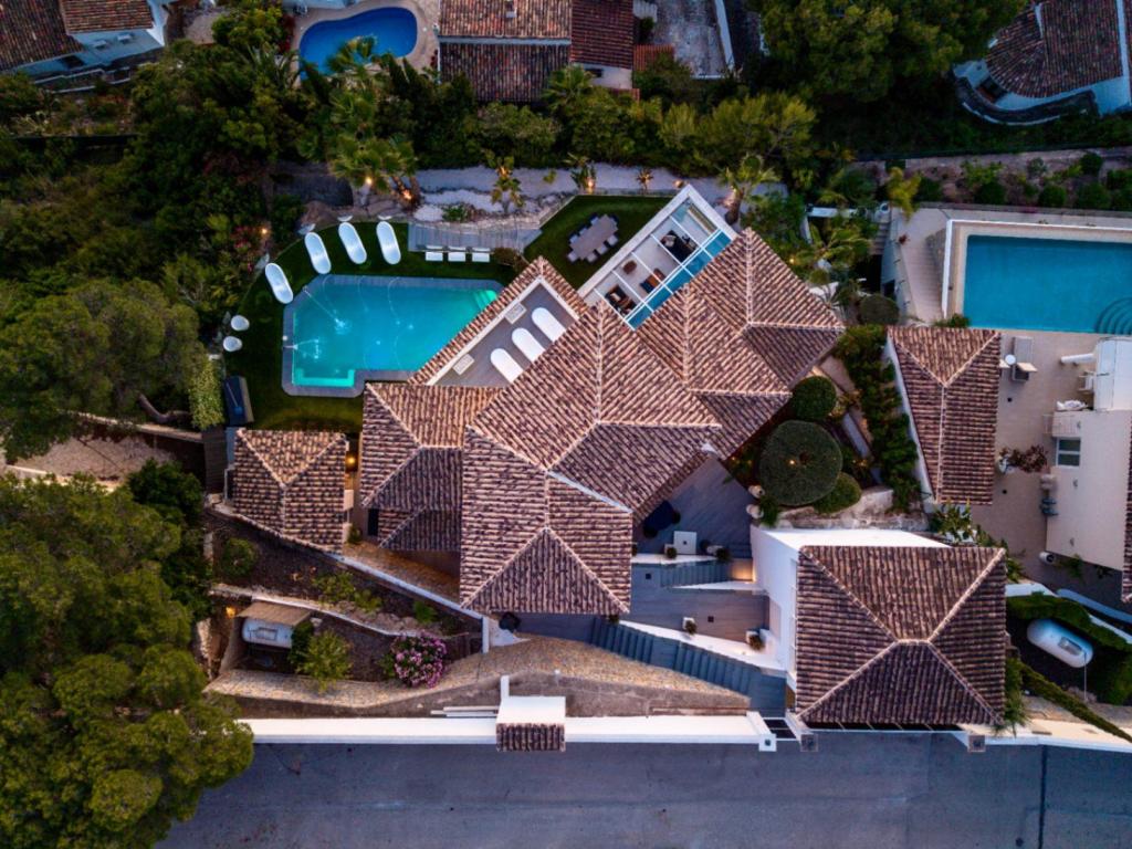 5 bed villas in Moraira