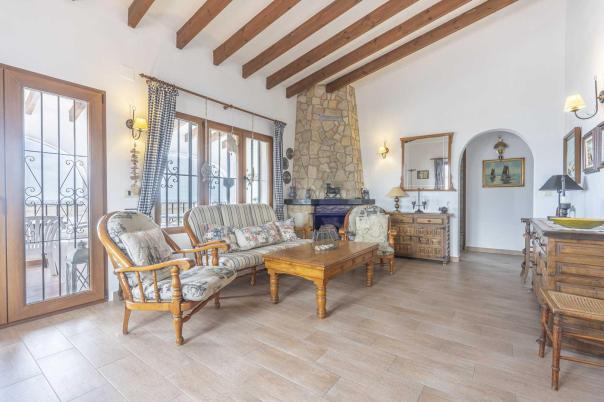 5 bed villa in Pego