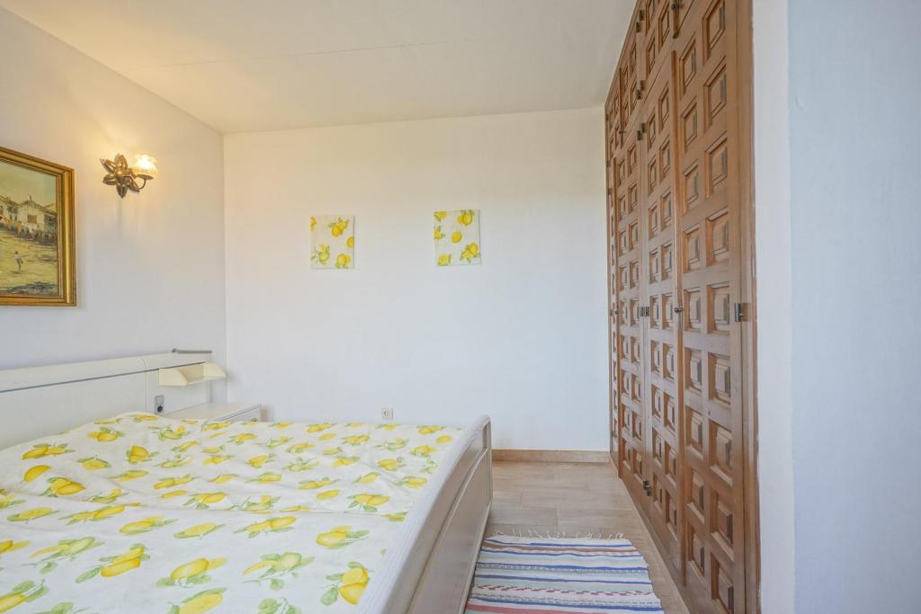 5 bed villa in Pego
