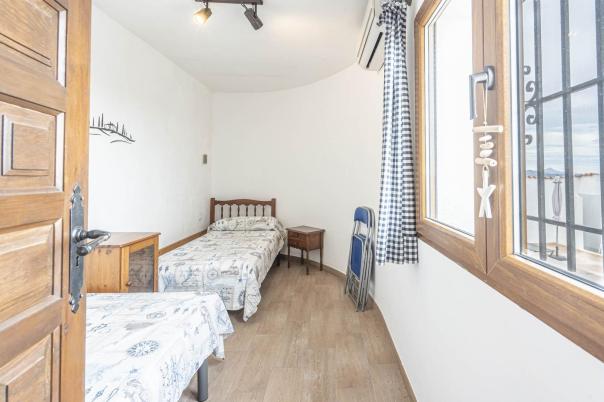 5 bed villa in Pego