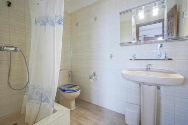 5 bed villa in Pego