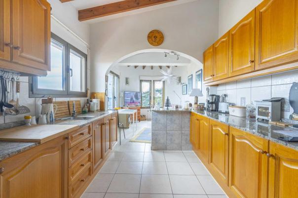 5 bed villa in Pego
