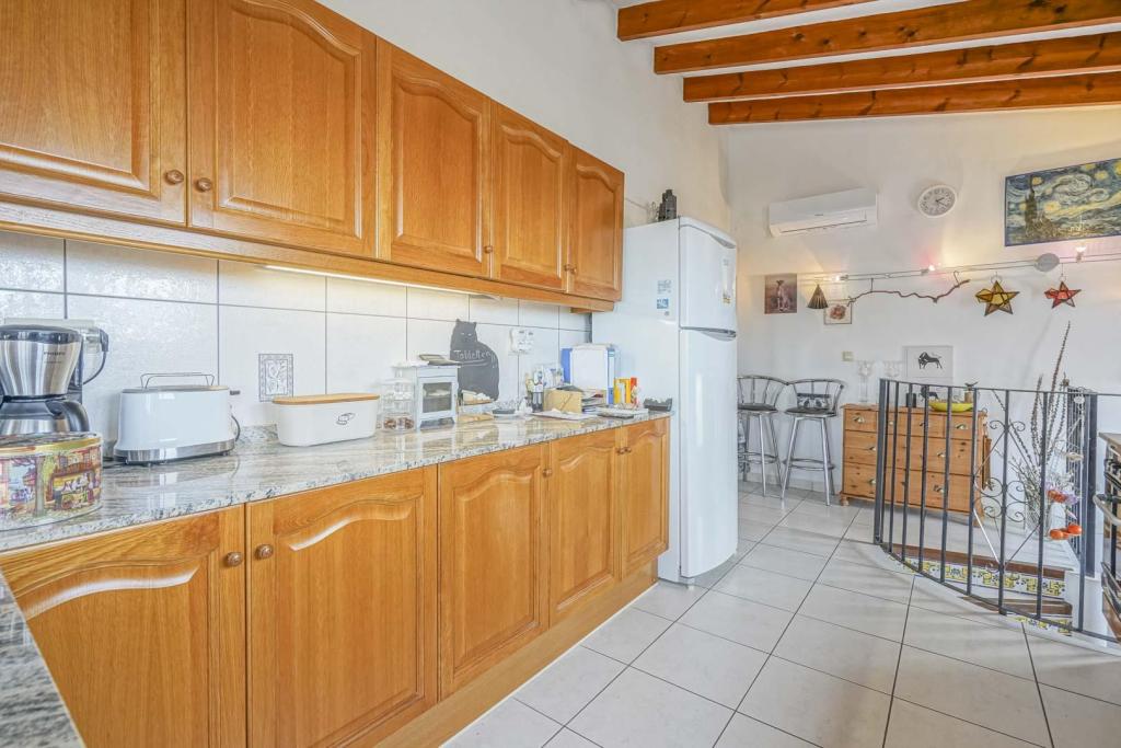 5 bed villa in Pego