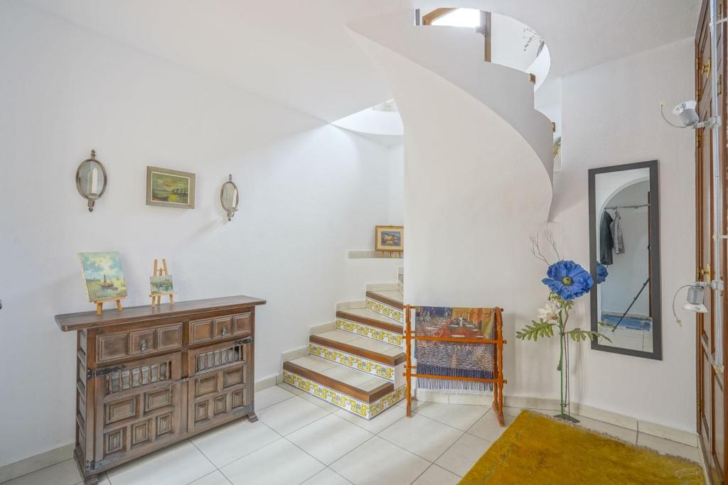 5 bed villa in Pego