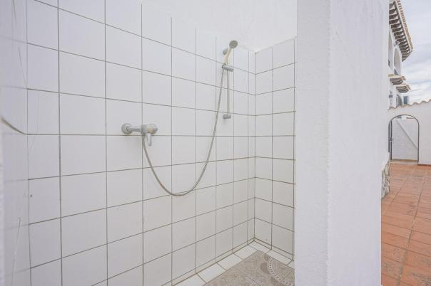 5 bed villa in Pego