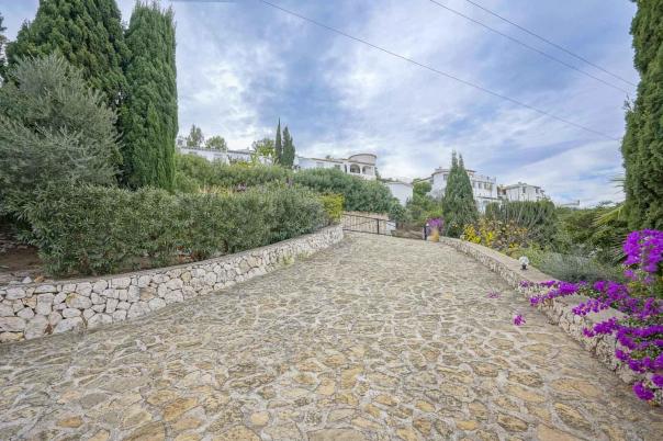 5 bed villa in Pego