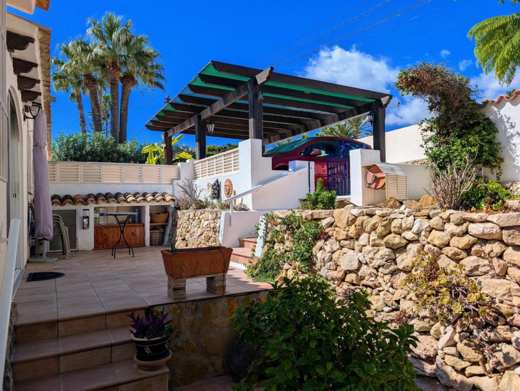 2 bed semi detached villa in Moraira