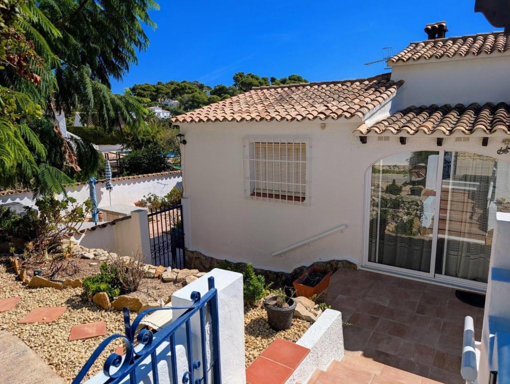 2 bed semi detached villa in Moraira