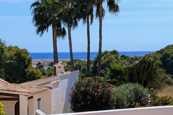 2 bed semi detached villa in Moraira