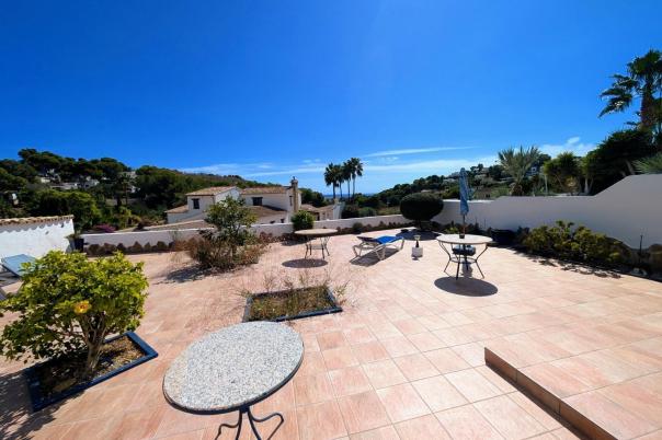 2 bed semi detached villa in Moraira