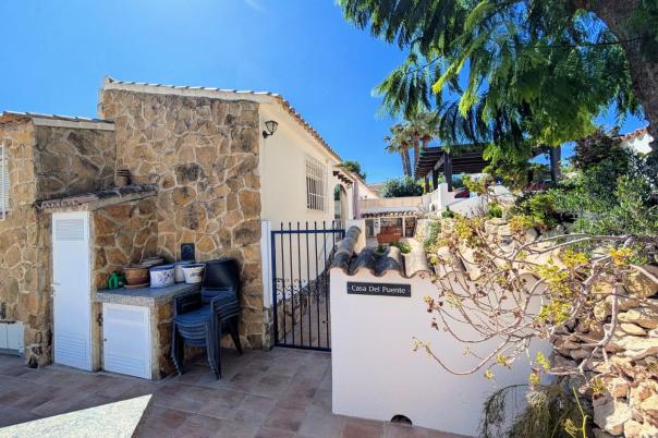 2 bed semi detached villa in Moraira