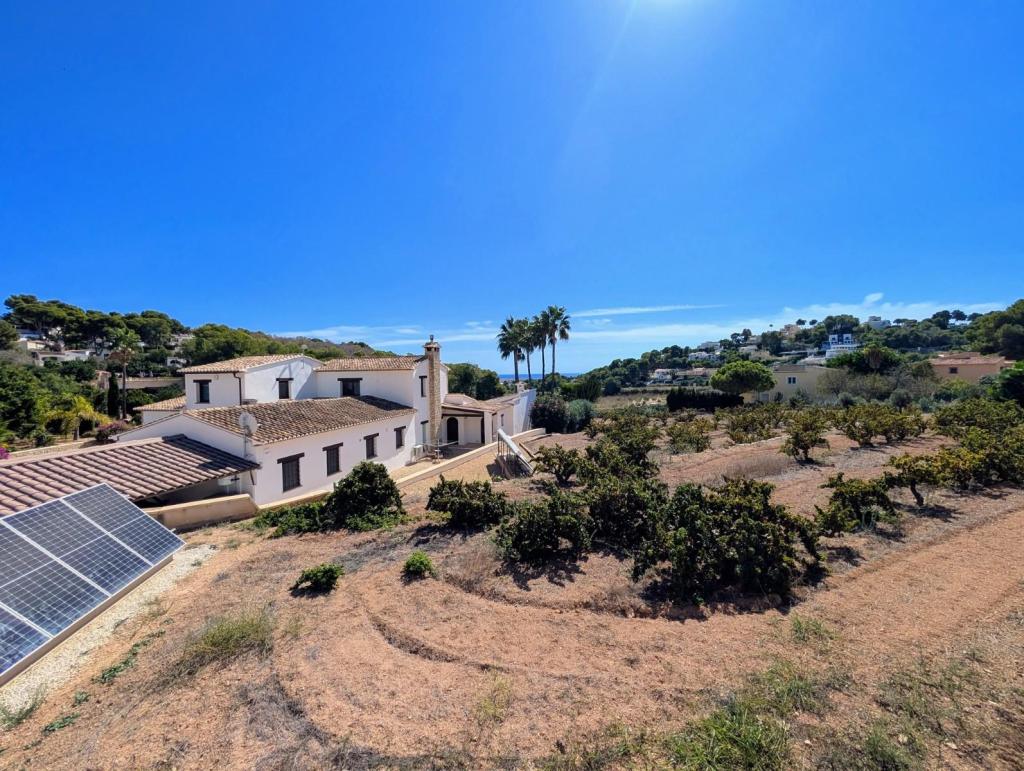 2 bed semi detached villa in Moraira