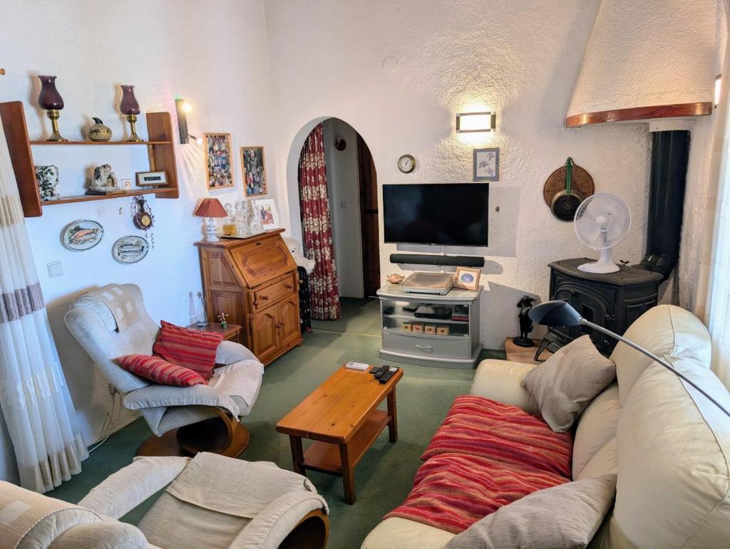 2 bed semi detached villa in Moraira