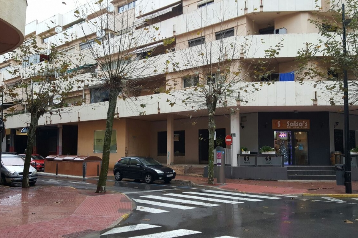 commercial premises in Calp
