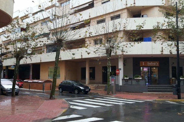 commercial premises in Calp