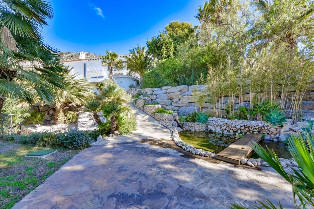 9 bed villa in Altea