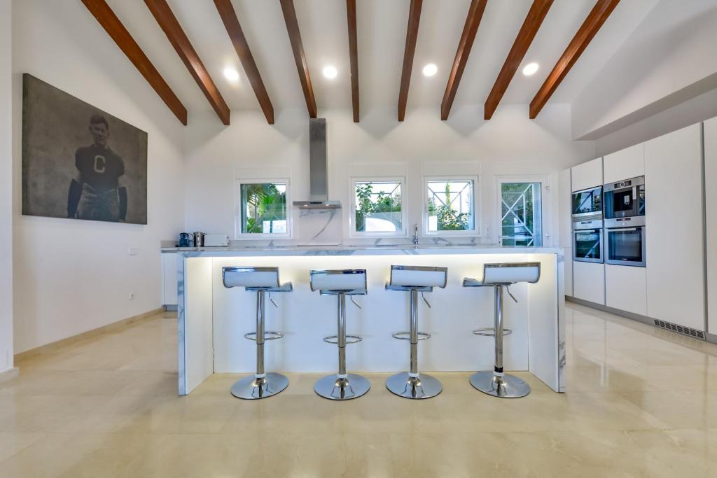 9 bed villa in Altea