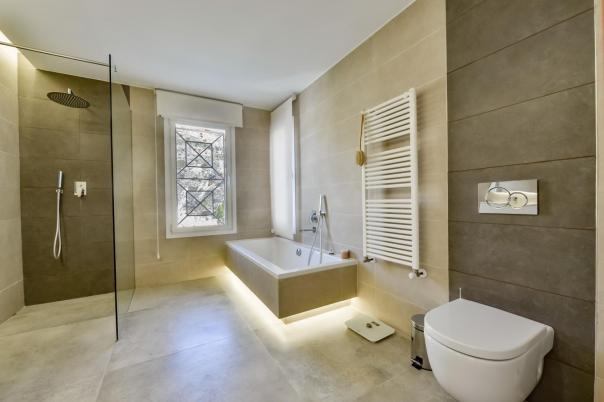 9 bed villa in Altea