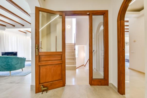 9 bed villa in Altea