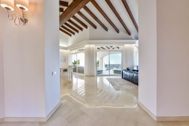 9 bed villa in Altea