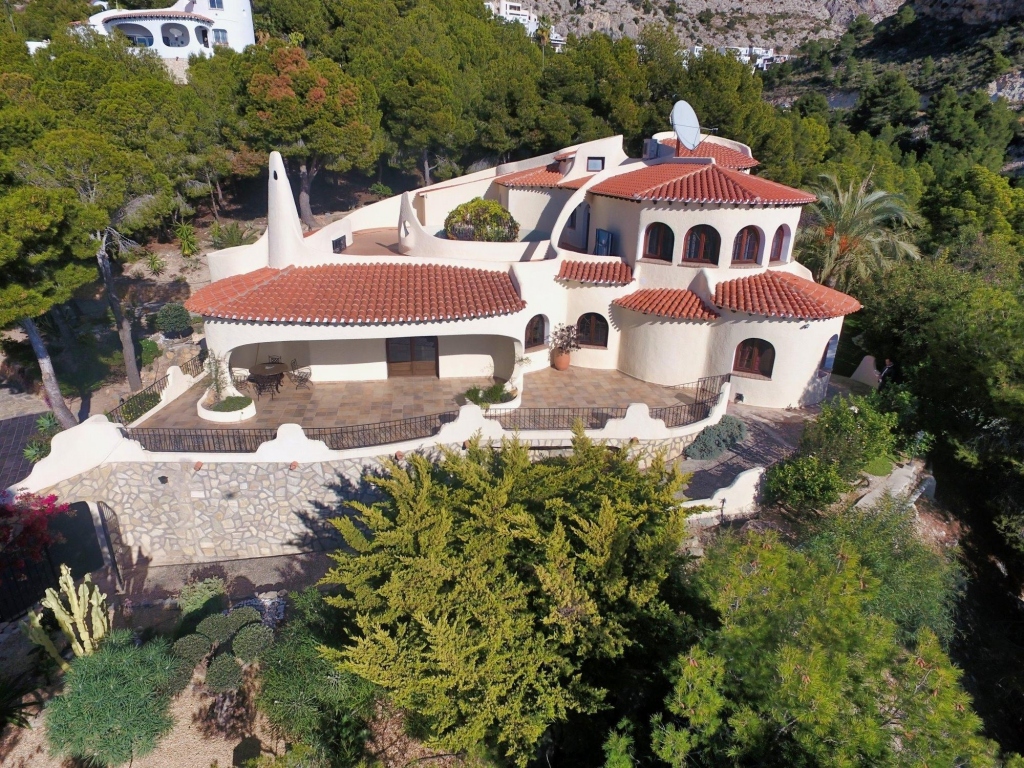 4 bed villa in Altea