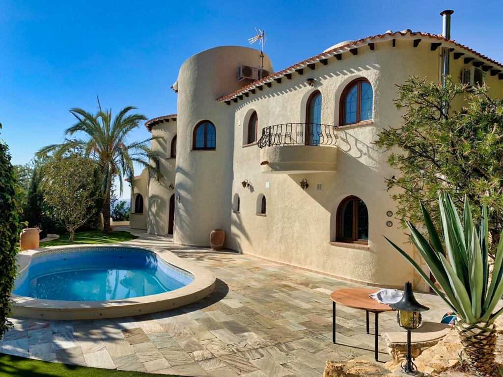 4 bed villa in Altea