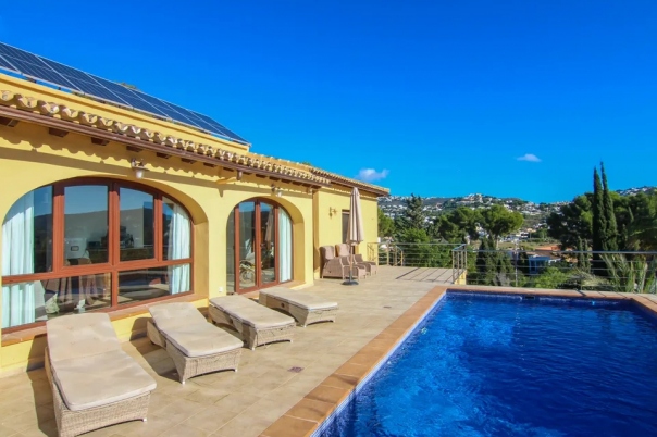 7 bed villa in Moraira