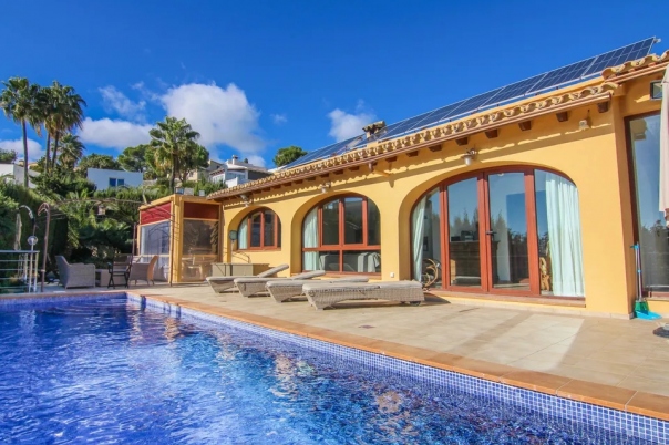 7 bed villa in Moraira