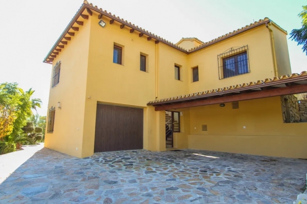 7 bed villa in Moraira