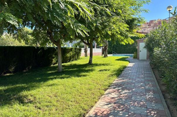 3 bed bungalow in Santa Pola